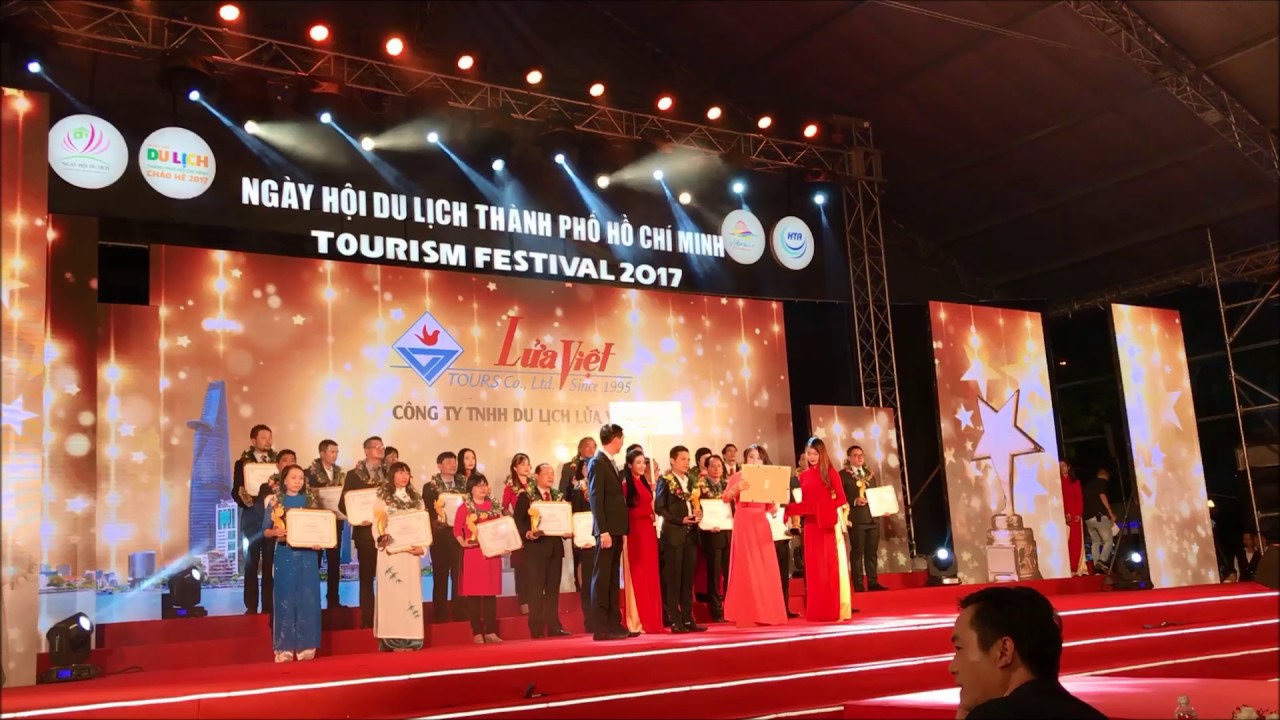 Công ty du lịch Lửa Việt